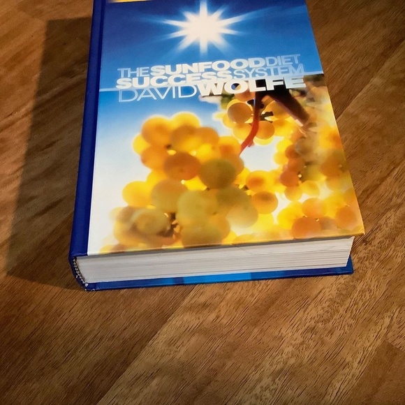 The Sun Food Diet Raw Foods Large Hardcover Book, Excellent Condition - Picture 1 of 2